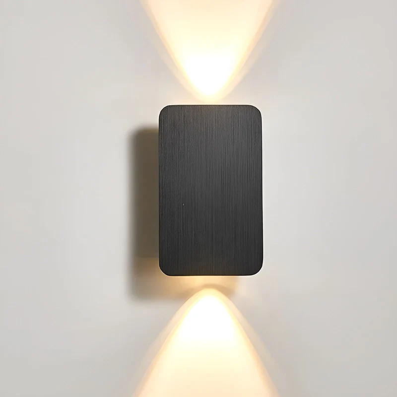 Minimalistisk LED Væglampe i Elegant Design til Dit Hjem