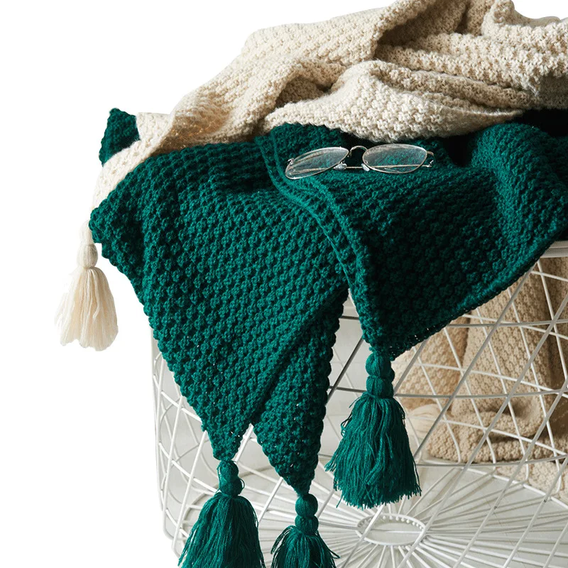 Strikket Uld Tæppe med Frynser - Nordic Hygge