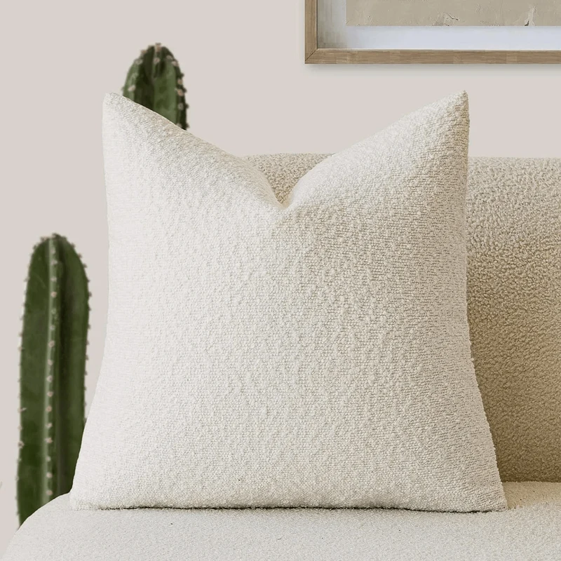 Elegant pudebetræk i tidløst design til sofa og seng