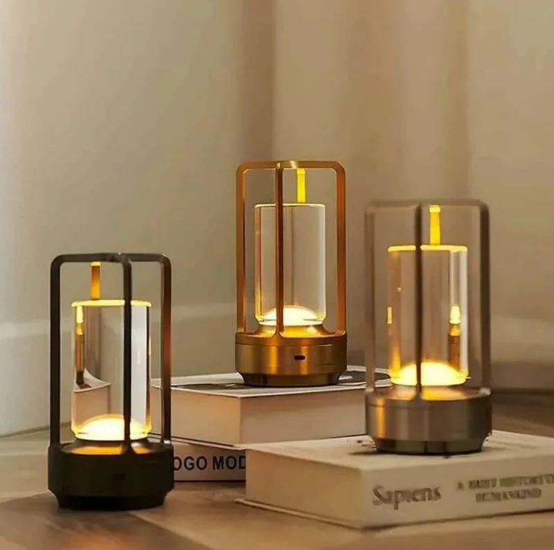 Trådløs Bordlampe med Dæmpbar LED og Elegant Design