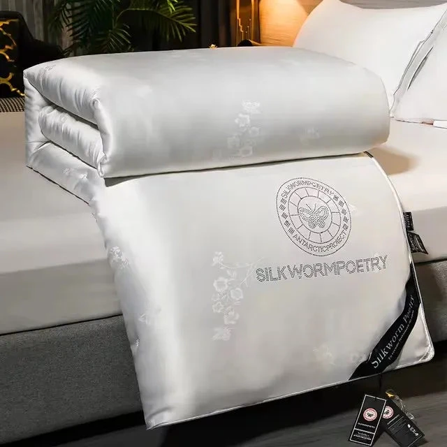 Luksus Sengetøj 155x220 i 100% Mulberry Silke til Vinter