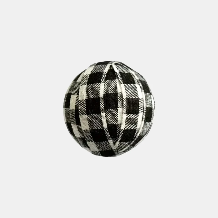 Rustikke Plaid Julekugler – Hygge til Dit Juletræ